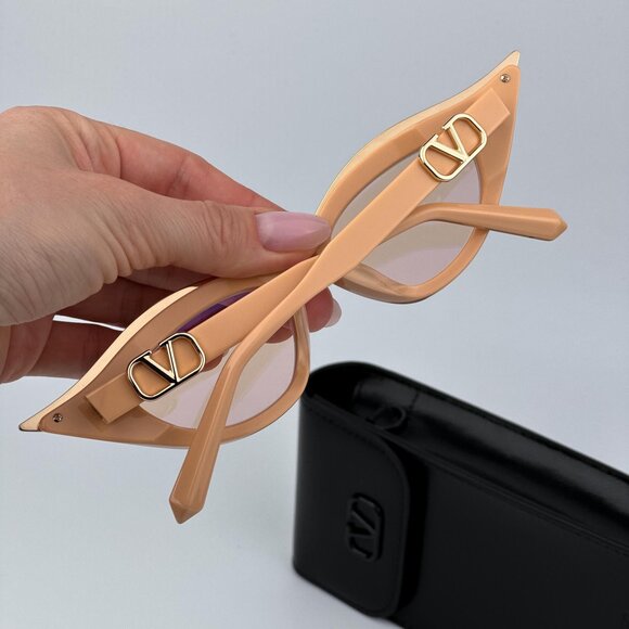 Valentino Women BRAND NEW Sunglasses Beige Gold Nude Cat Eye V - GOLDCUT - II - Picture 5 of 12